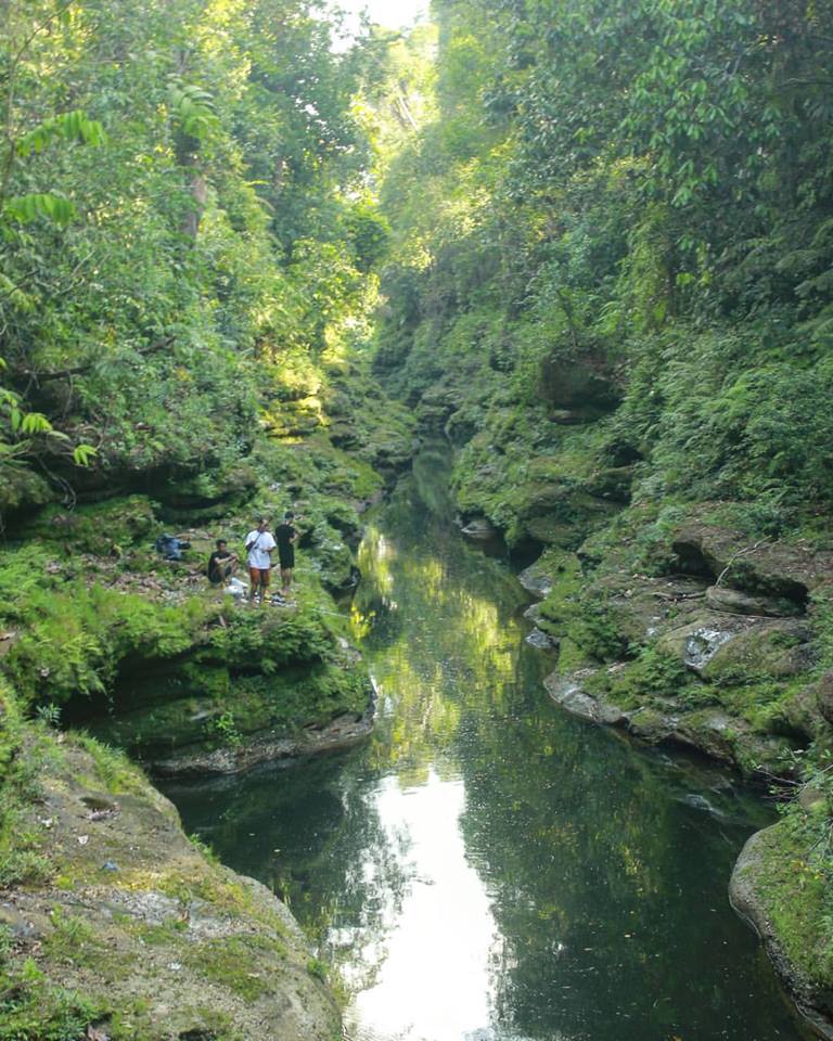 Tebing Batu Napponol - Laburaku