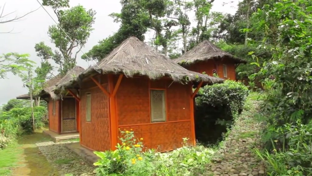 pondok penginapan suroloyo