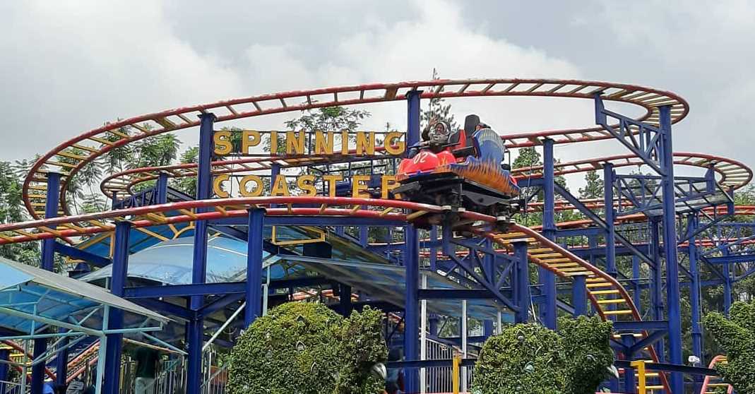 spinning coaster wahana jatm park 1